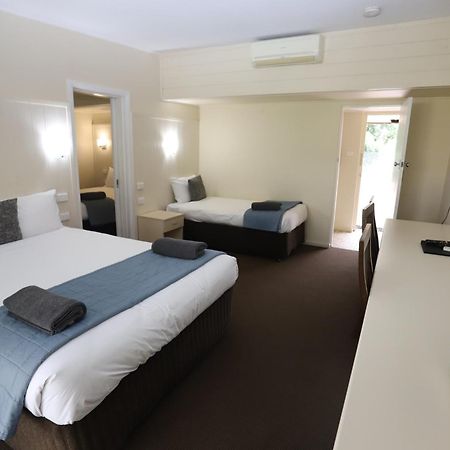 Sleepy Hill Motor Inn Raymond Terrace Exteriör bild