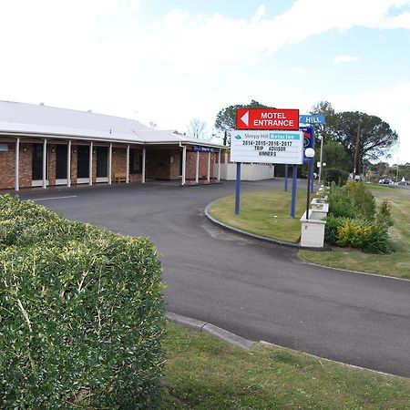 Sleepy Hill Motor Inn Raymond Terrace Exteriör bild
