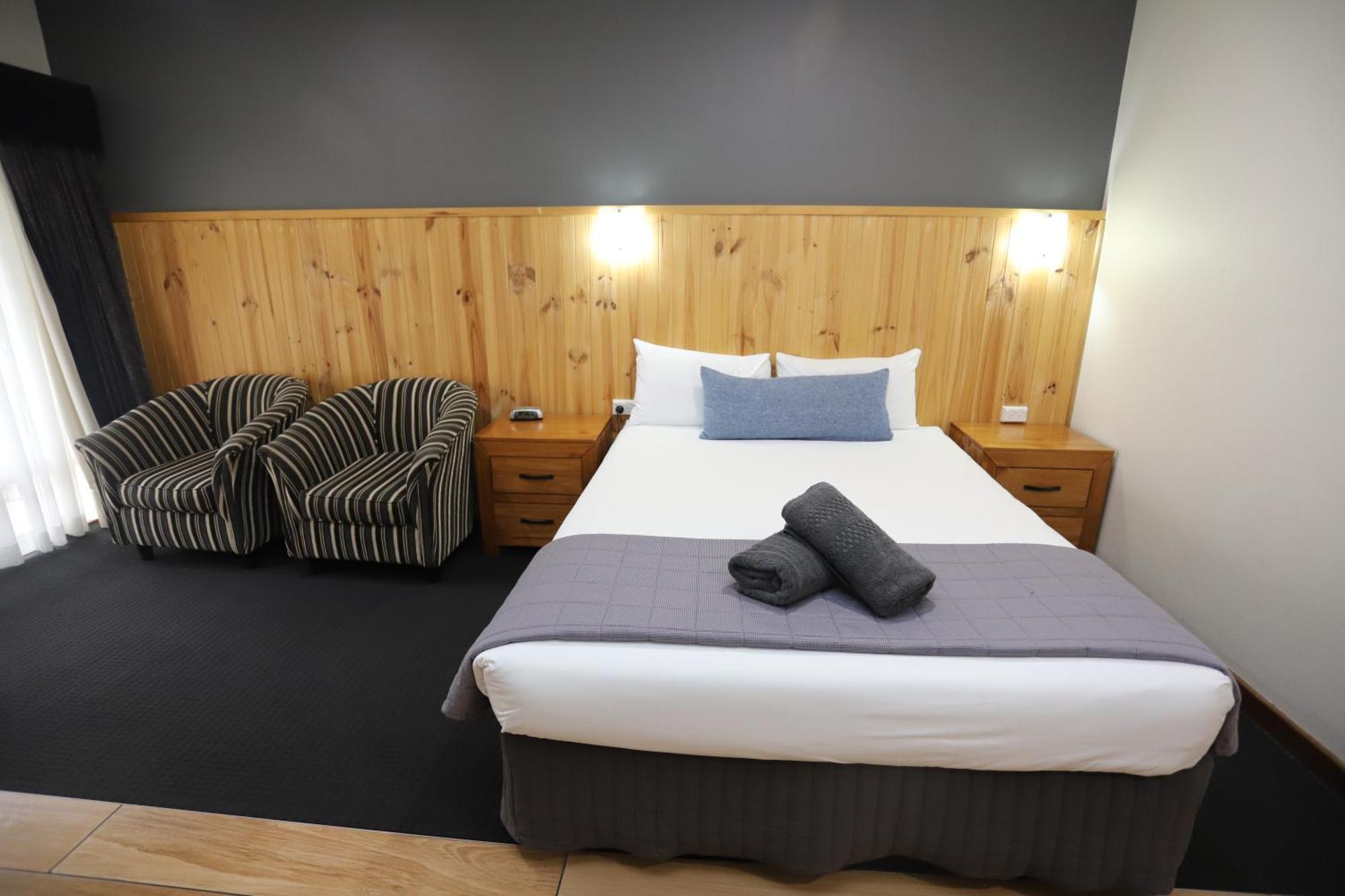 Sleepy Hill Motor Inn Raymond Terrace Exteriör bild