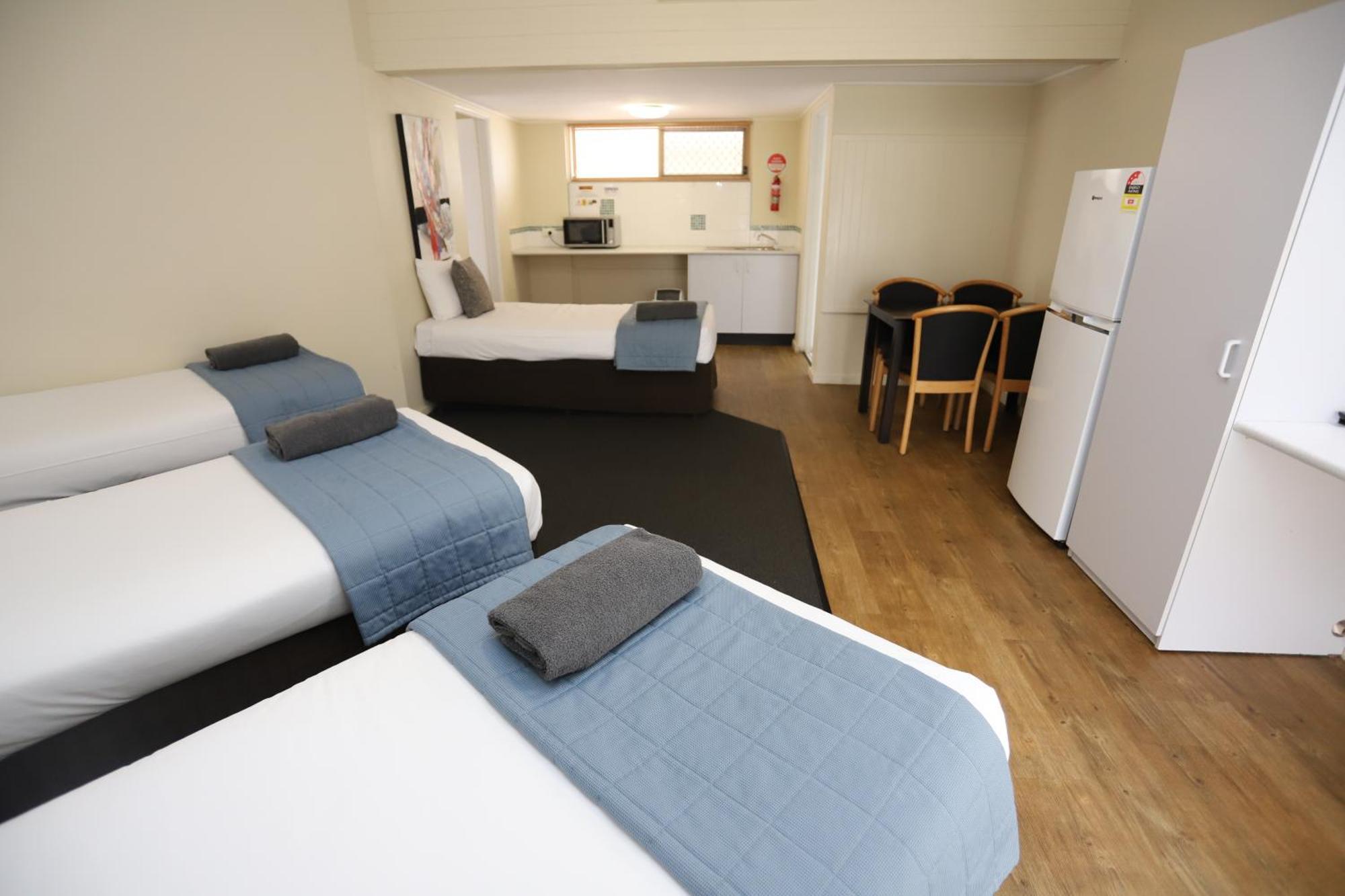 Sleepy Hill Motor Inn Raymond Terrace Exteriör bild