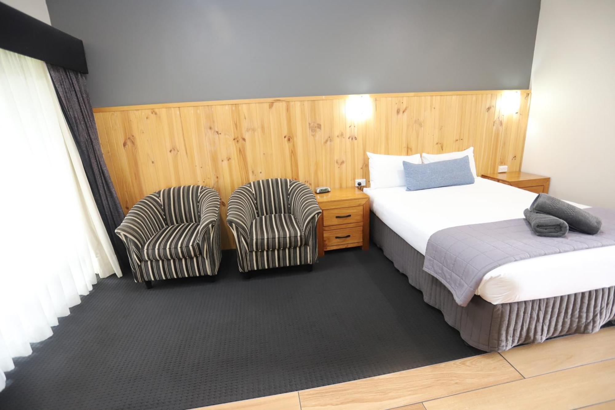 Sleepy Hill Motor Inn Raymond Terrace Exteriör bild