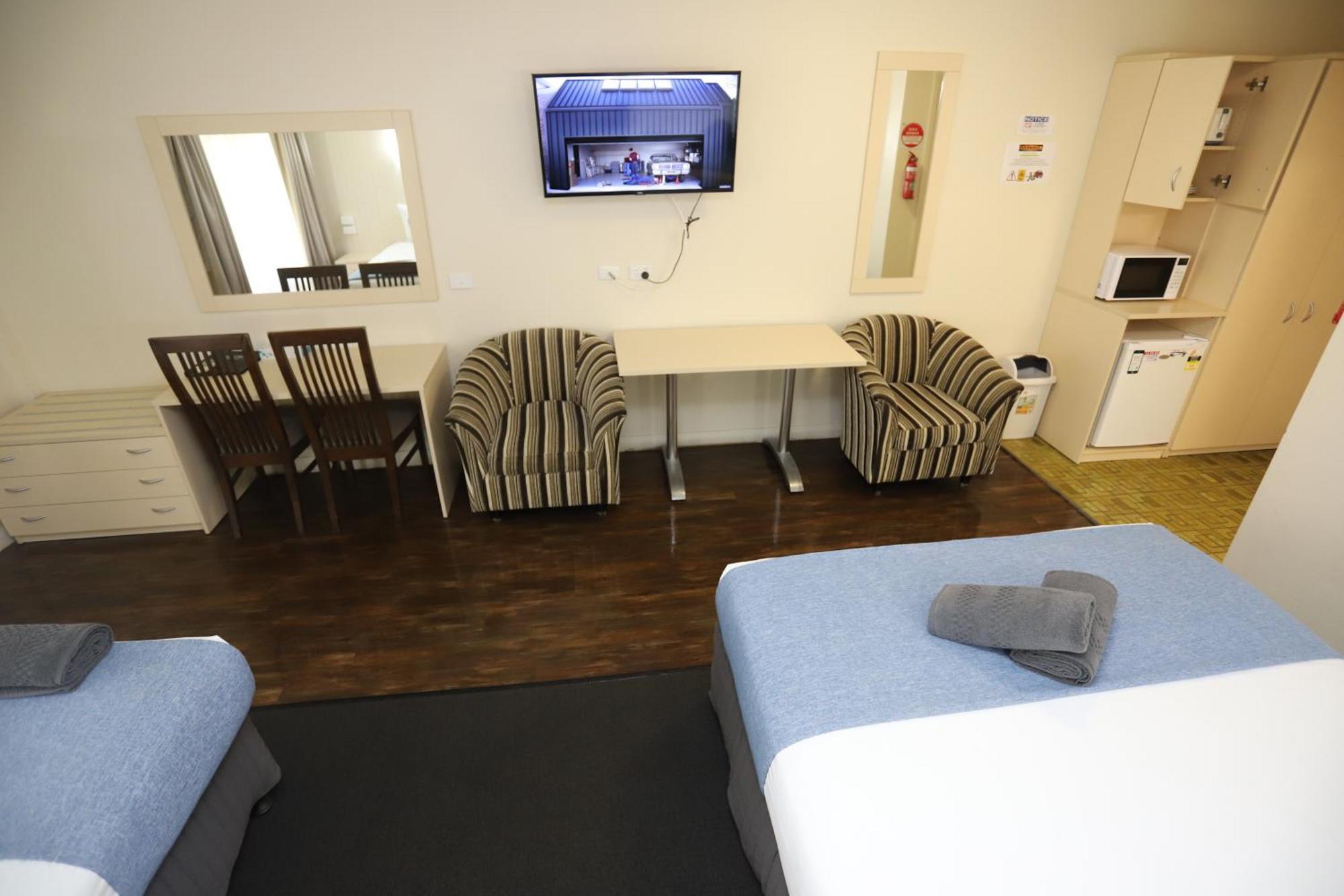 Sleepy Hill Motor Inn Raymond Terrace Exteriör bild