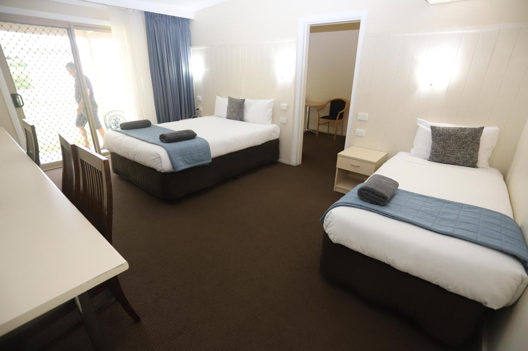 Sleepy Hill Motor Inn Raymond Terrace Exteriör bild