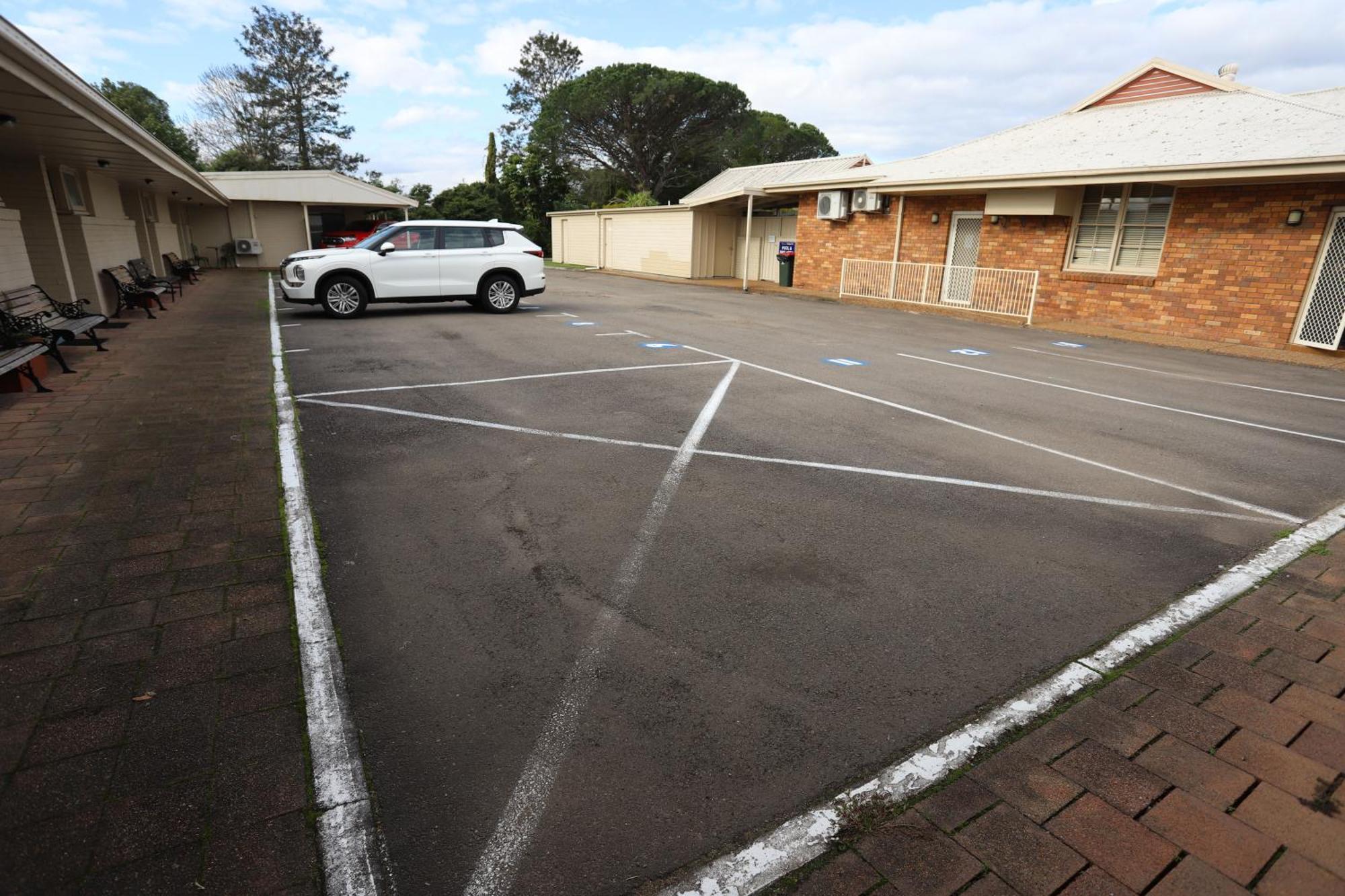 Sleepy Hill Motor Inn Raymond Terrace Exteriör bild