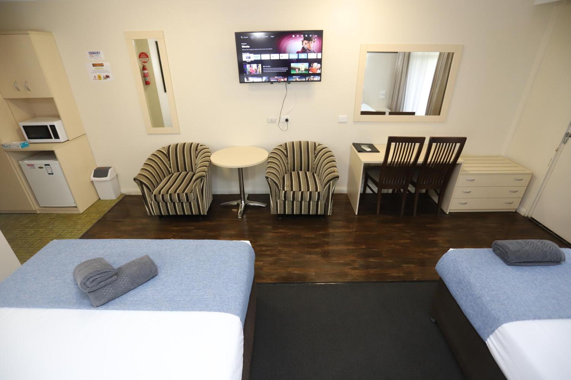 Sleepy Hill Motor Inn Raymond Terrace Exteriör bild