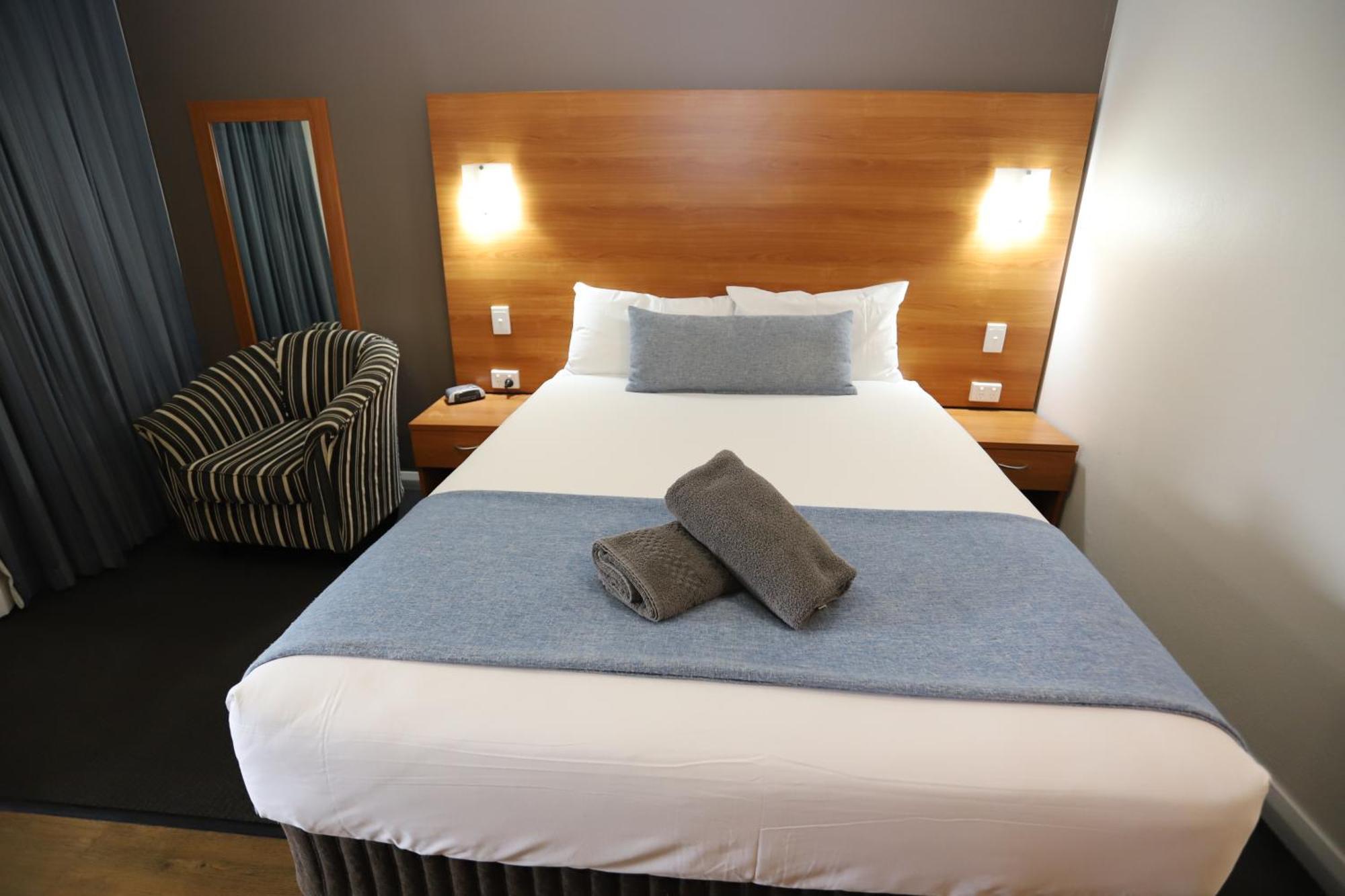 Sleepy Hill Motor Inn Raymond Terrace Exteriör bild